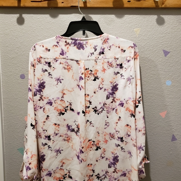 Apt 9. Button down Floral Blouse - Picture 2 of 4